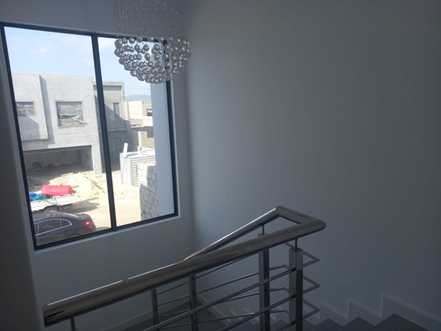 4 Bedroom Property for Sale in Sandown Western Cape